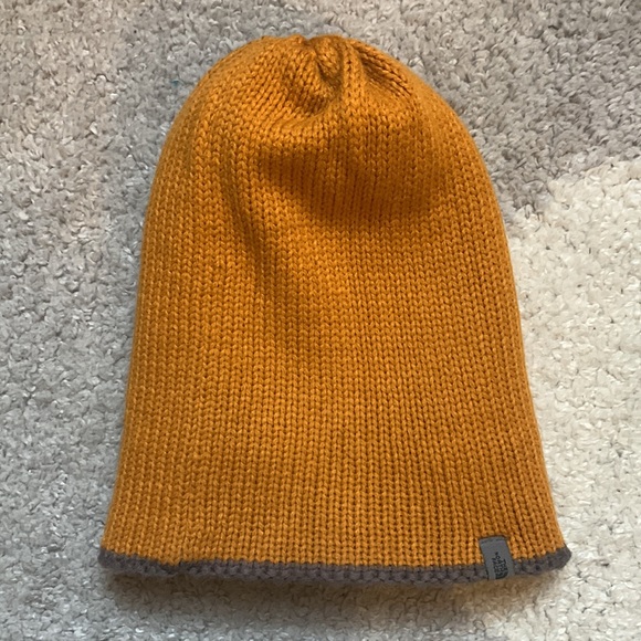 North Face knit grey and orange reversible beanie hat - Picture 4 of 5